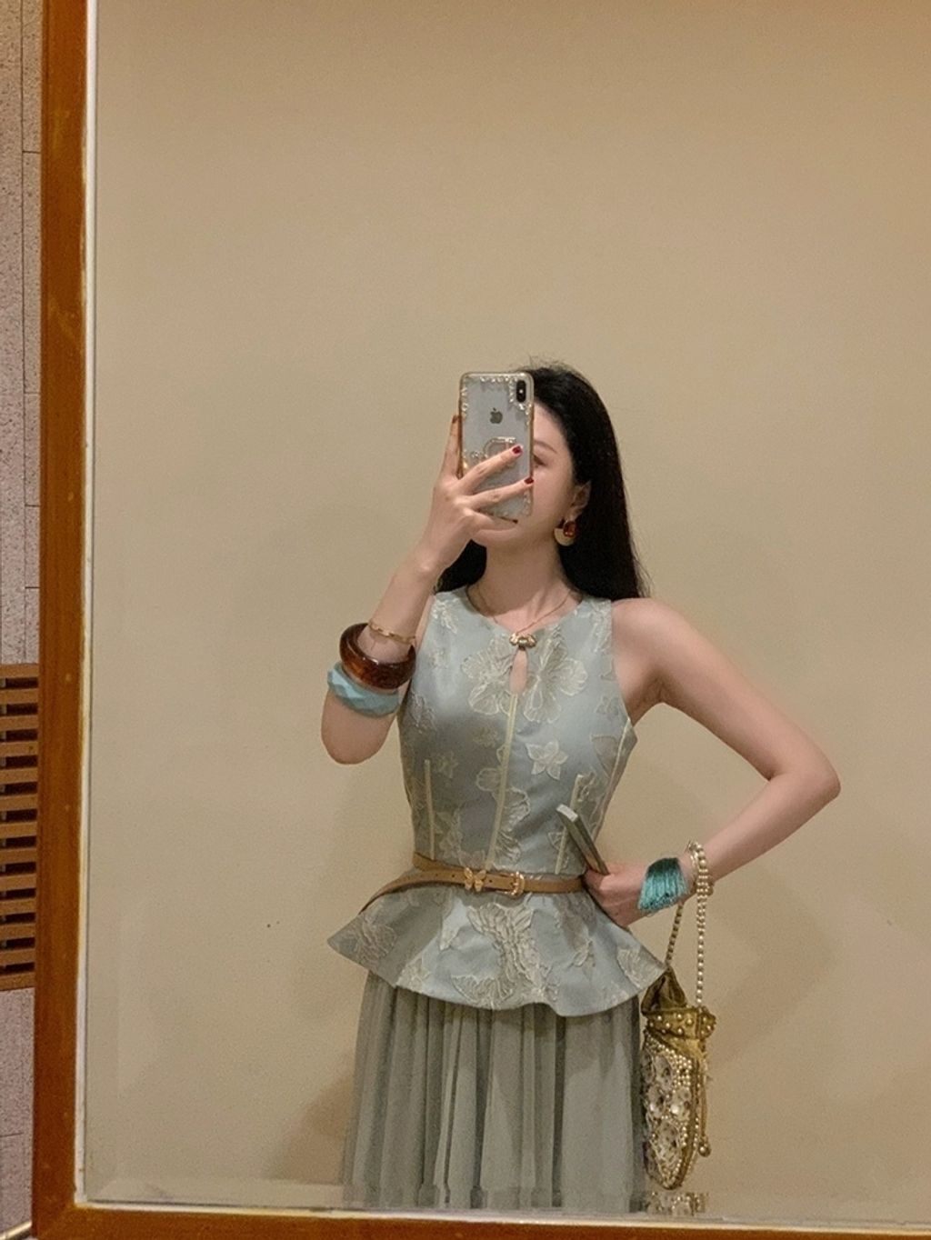 1754298365862_edit_176703014082175