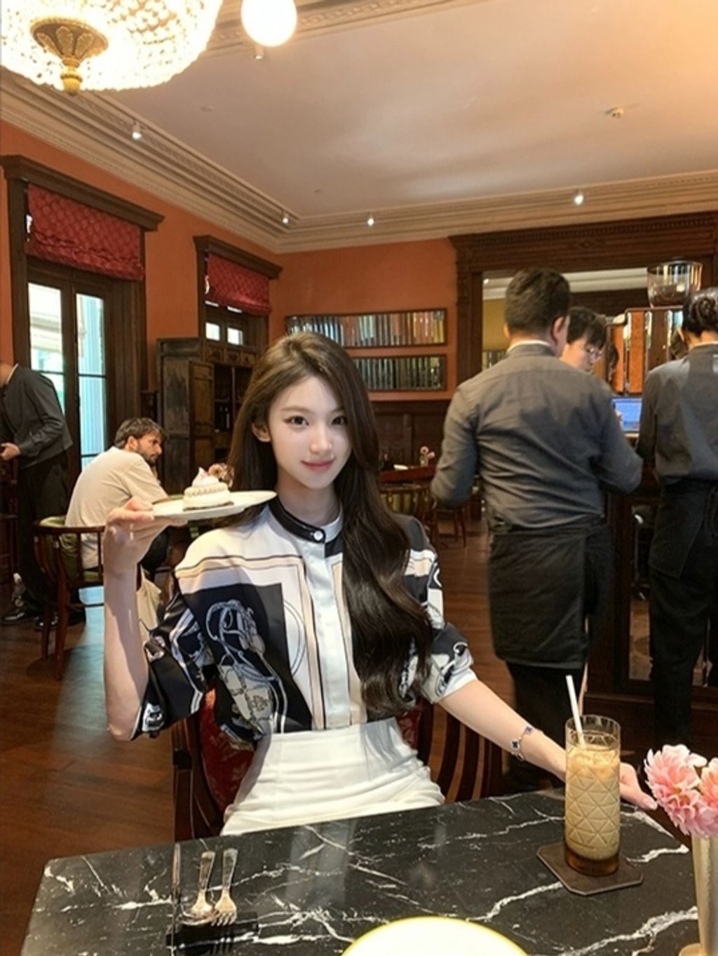 1754143938419_edit_235968654016389