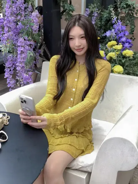 92732728 (1)