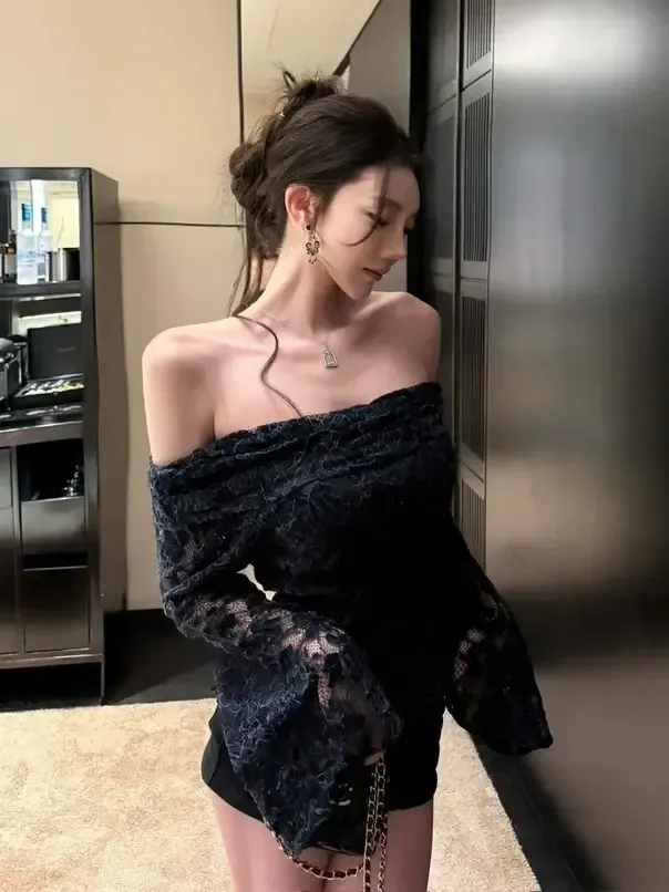 93144198 (1)