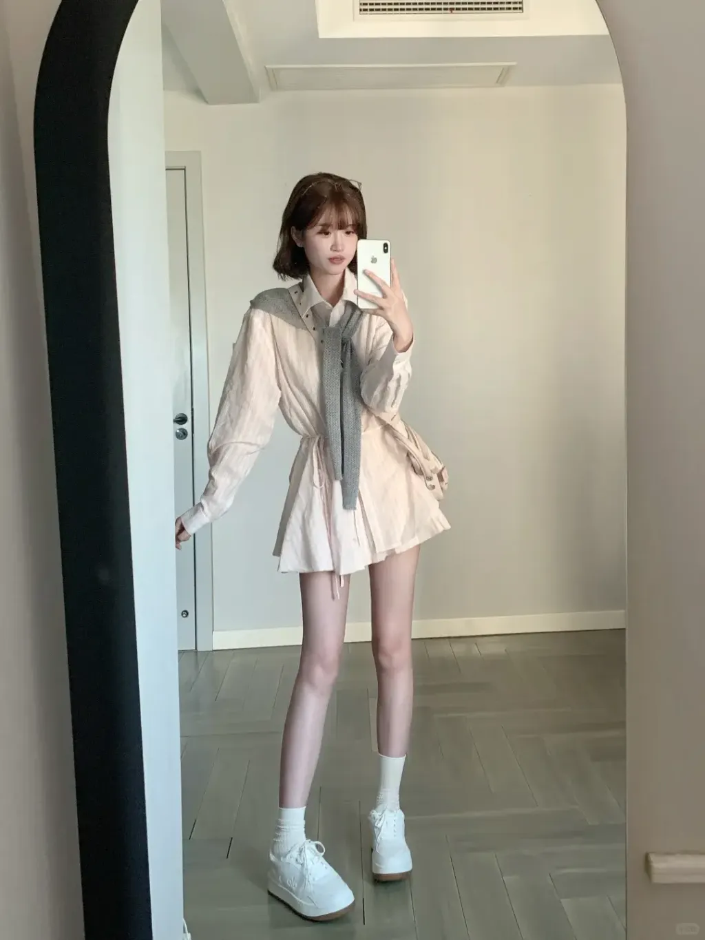 mmexport1759997792901