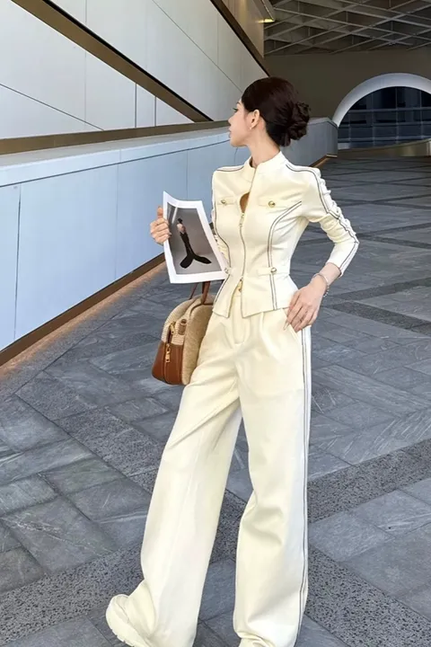 1759829656415_edit_448899218091360