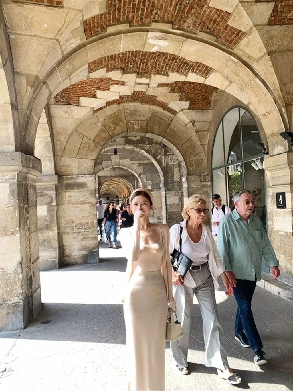 1763020390472_edit_1373172211221223