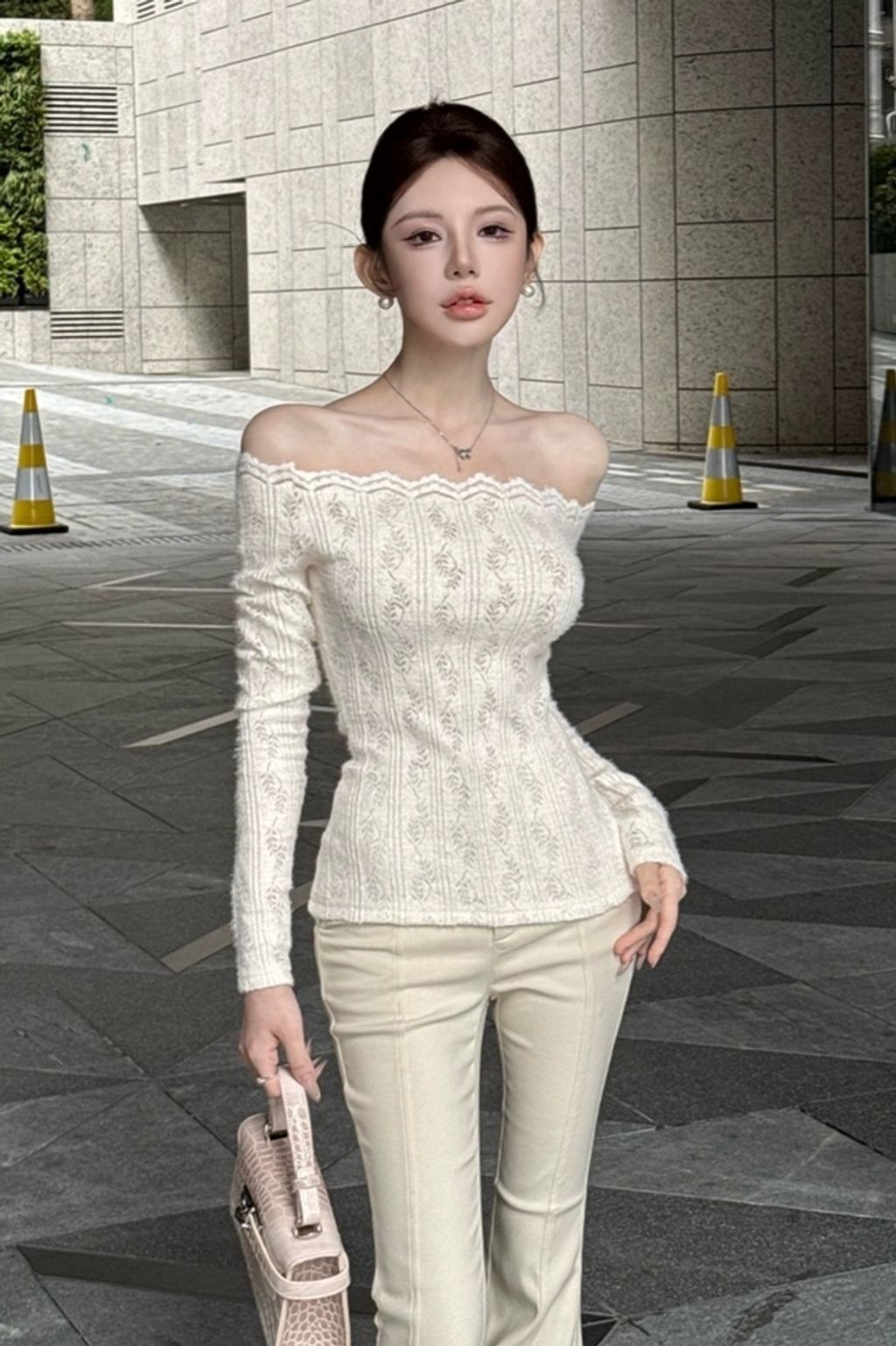 1763021550762_edit_1371430347860794