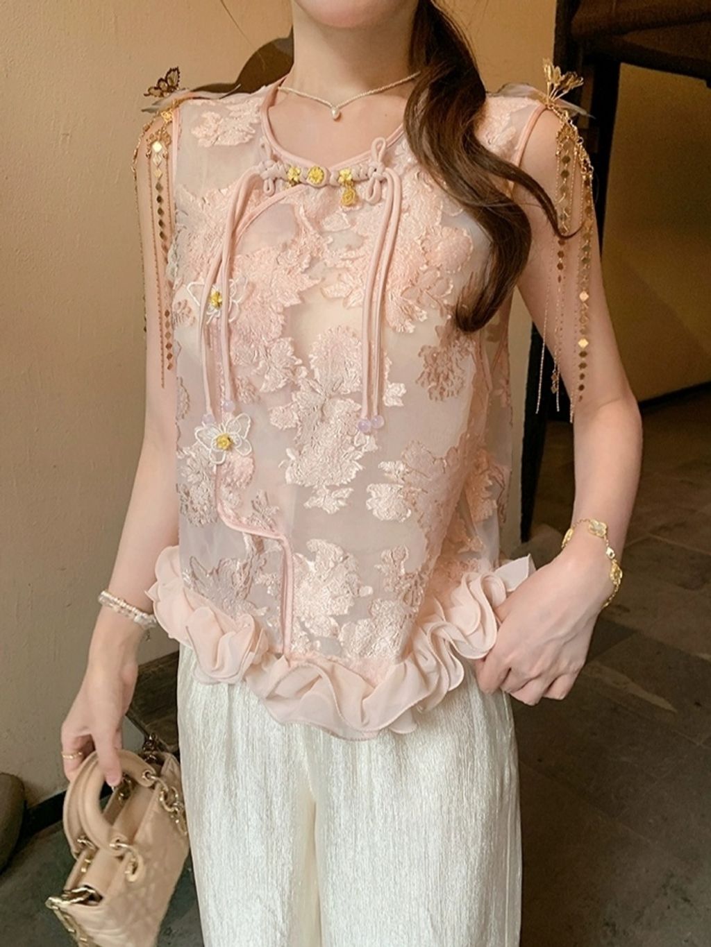 1764413863138_edit_259227971773662