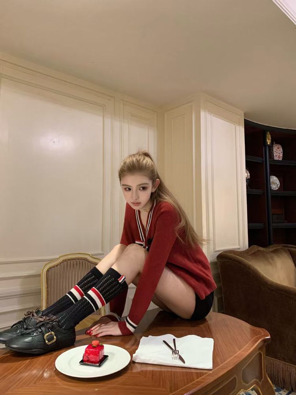 mmexport1764414408652