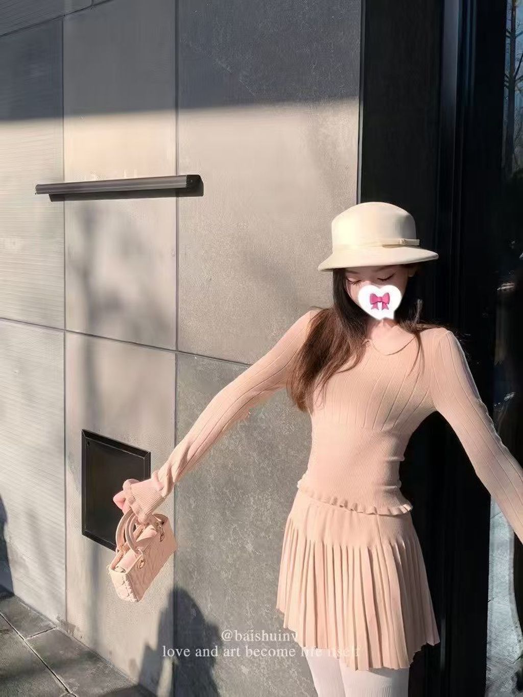 mmexport1765421981087