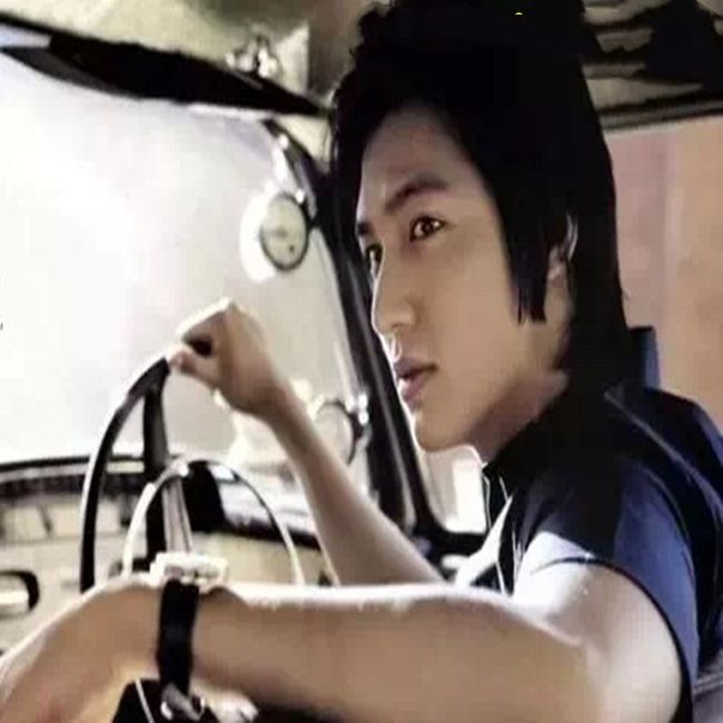 台湾精致商旅 | 台灣主題行程{定制包車}Taiwan Themed Tour {Customized Car Service} - 台灣機場接送機及包車參考價格.商務及旅遊用車類型