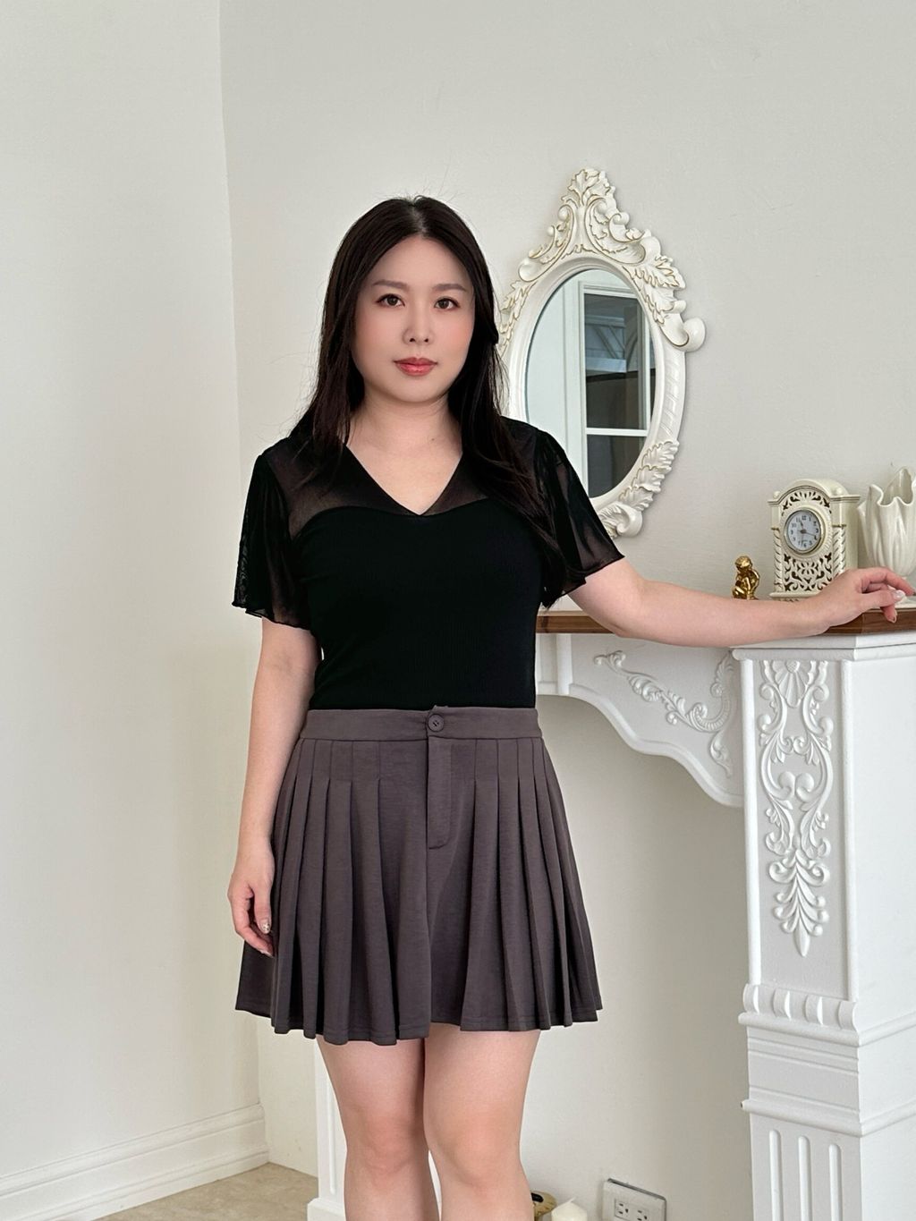 (台灣製)桃心V領荷葉袖上衣 (15)