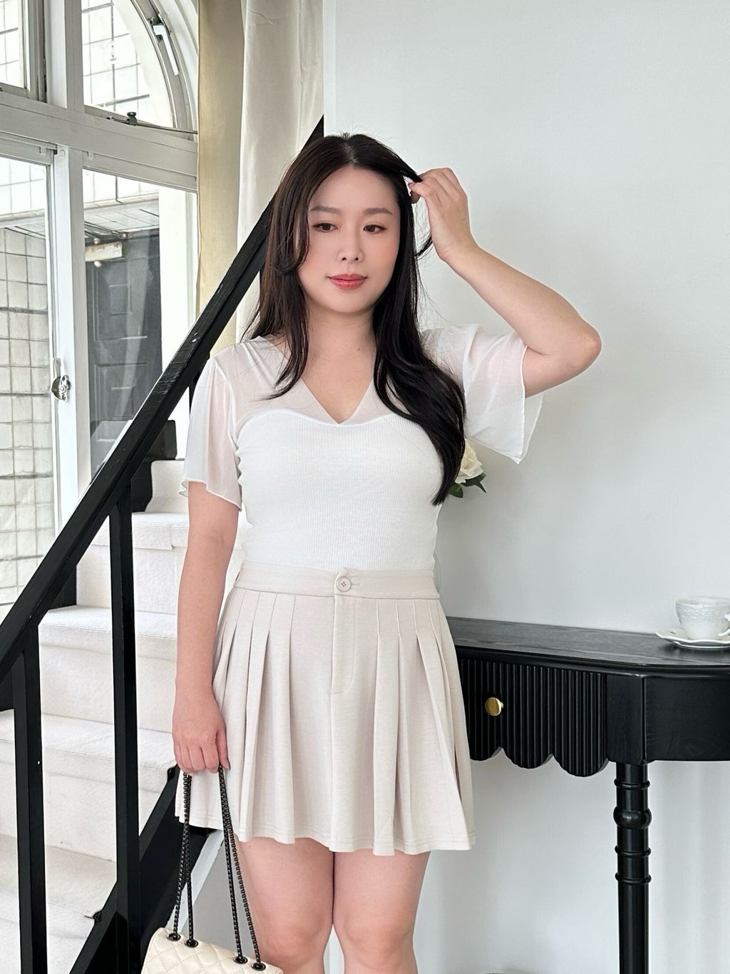 (台灣製)桃心V領荷葉袖上衣 (12)