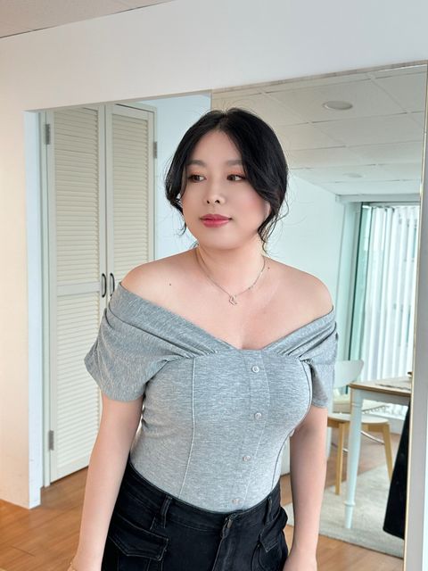 溫柔感褶皺胸墊上衣 (1)