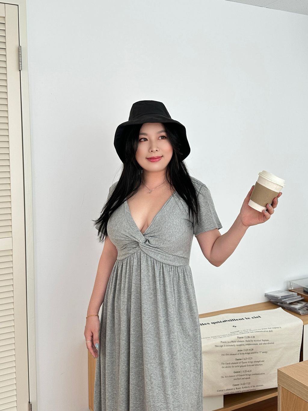 (正韓)扭結開衩長洋裝(附胸墊) (6)