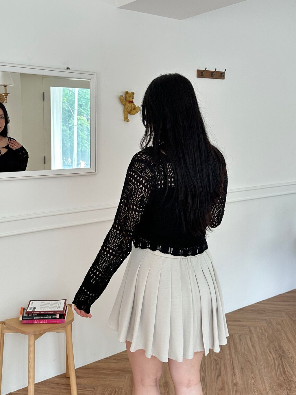 綁帶鏤空短版罩衫 (2)