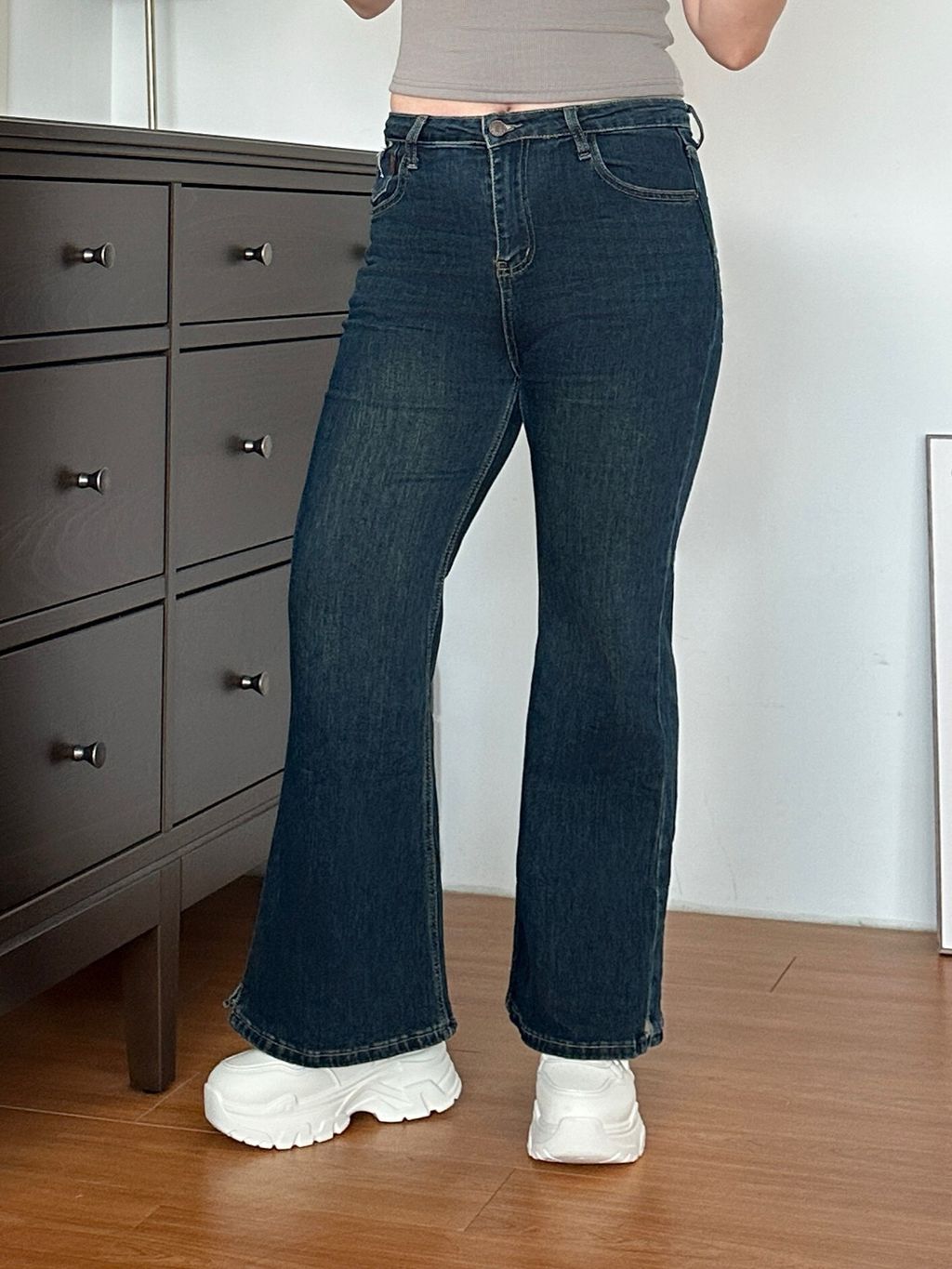 高腰簡約喇叭牛仔褲(彈力) (13)