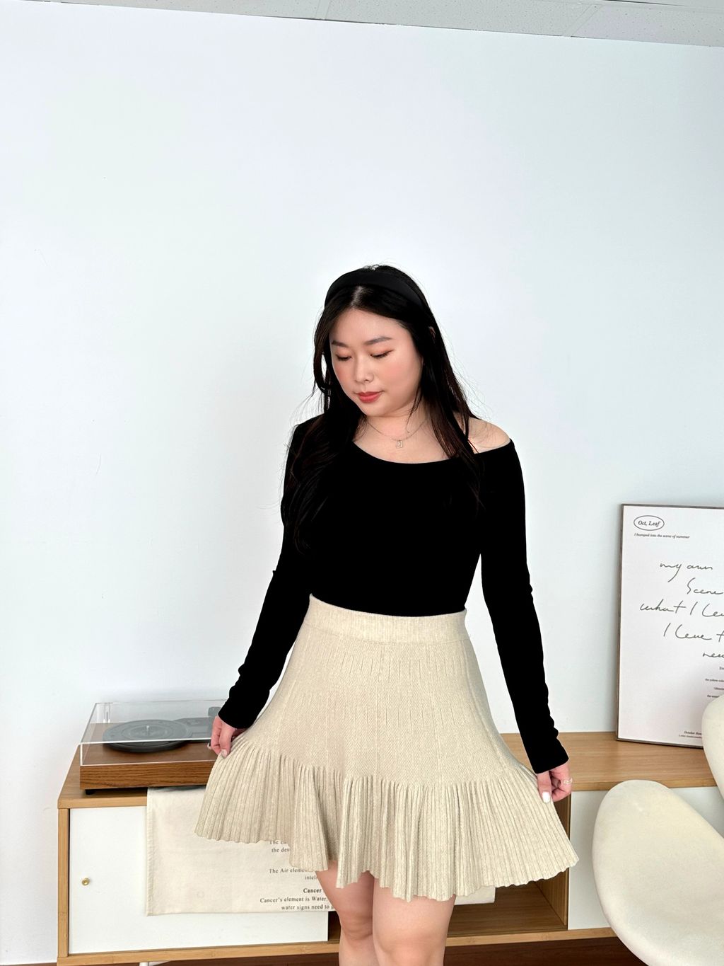 斜肩長袖胸墊上衣 (15)