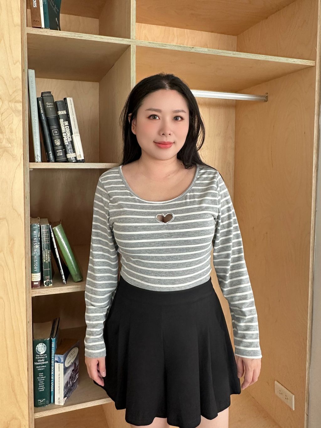 (正韓)簍空愛心長袖胸墊上衣 (13)