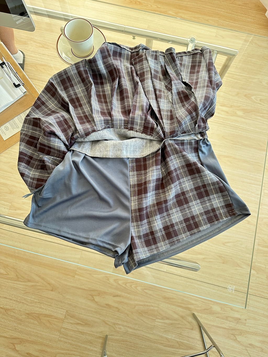 側開衩格紋百褶短褲裙 (2)