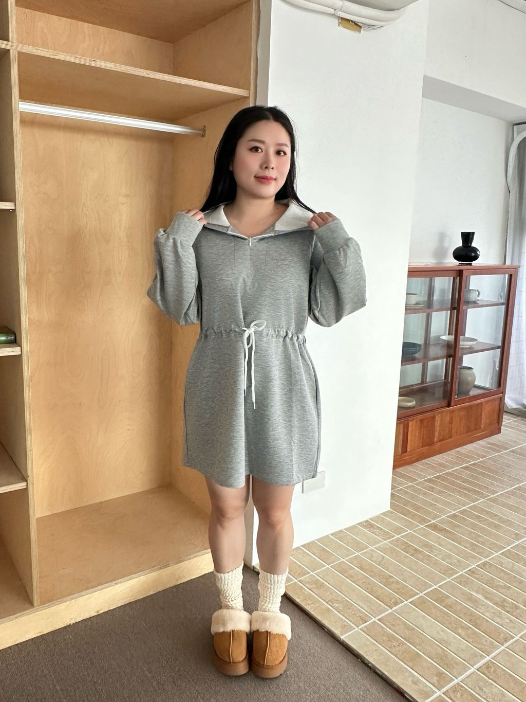 抽繩收腰連帽 V 領顯瘦短洋裝 (20)