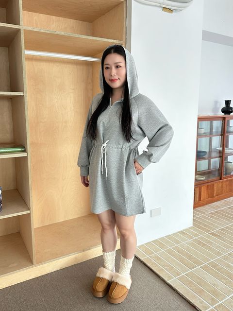 抽繩收腰連帽 V 領顯瘦短洋裝 (19)
