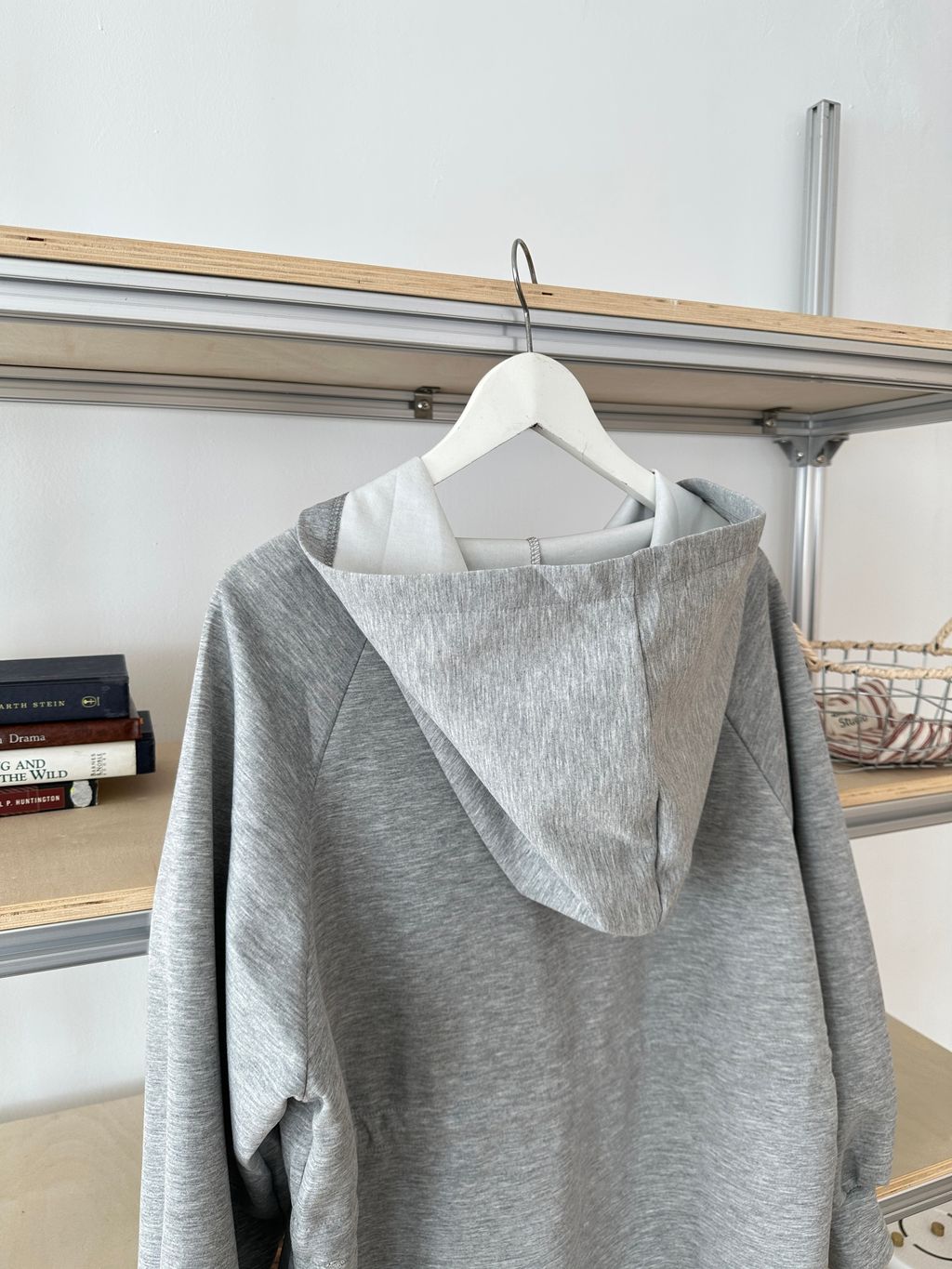 抽繩收腰連帽 V 領顯瘦短洋裝 (5)