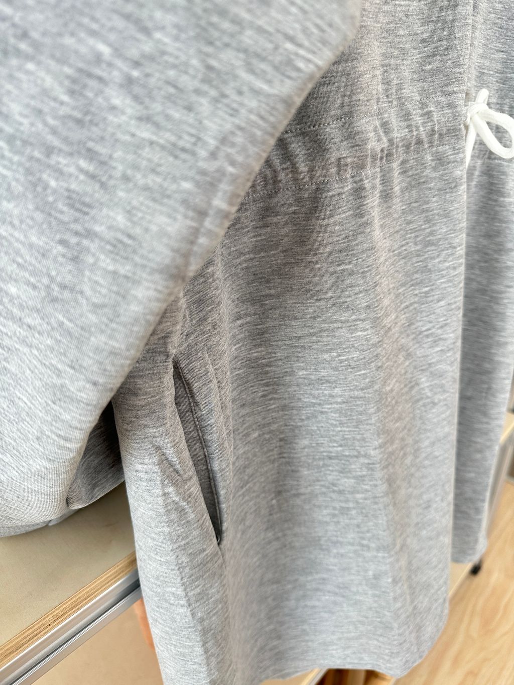 抽繩收腰連帽 V 領顯瘦短洋裝 (4)