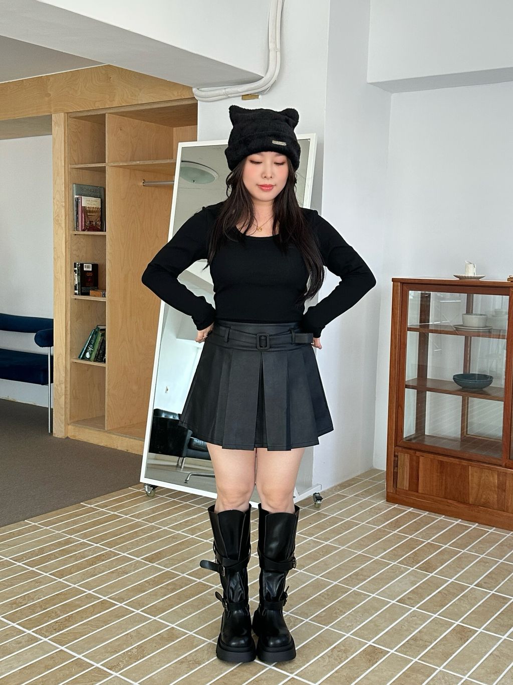 皮革百褶短裙(附皮帶) (5)