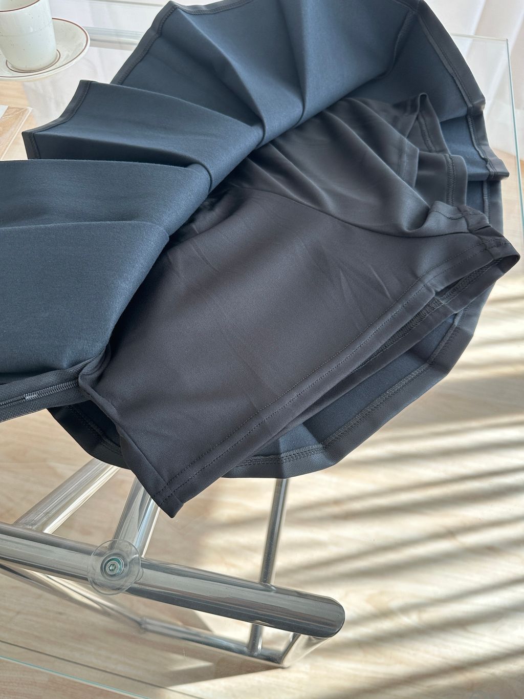 皮革百褶短裙(附皮帶) (3)