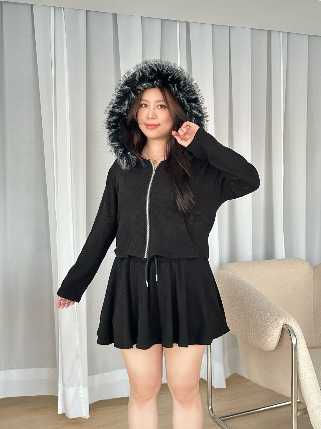 毛絨連帽抽繩短裙套裝 (12)