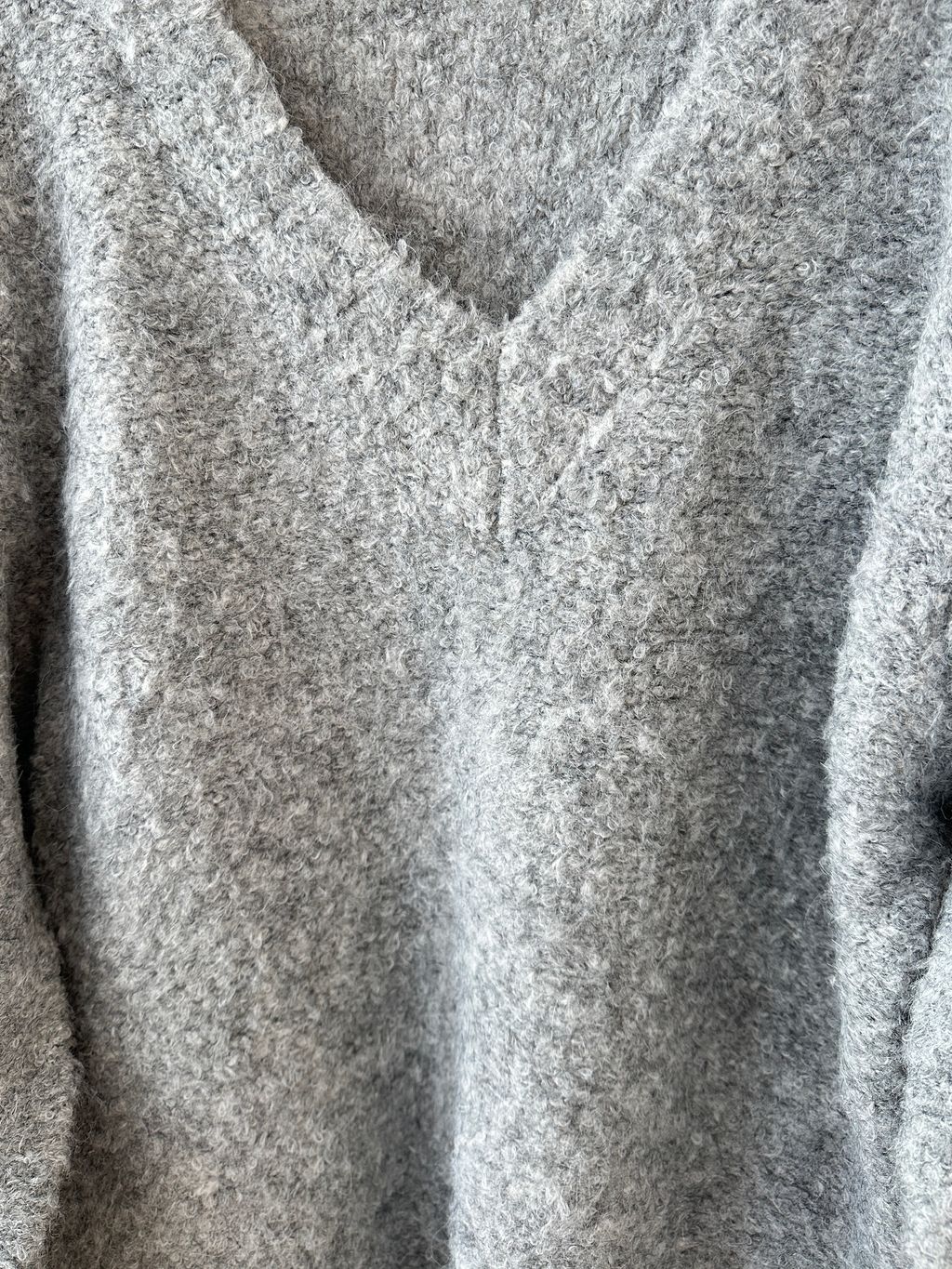 V領軟絨寬鬆長版毛衣 (18)