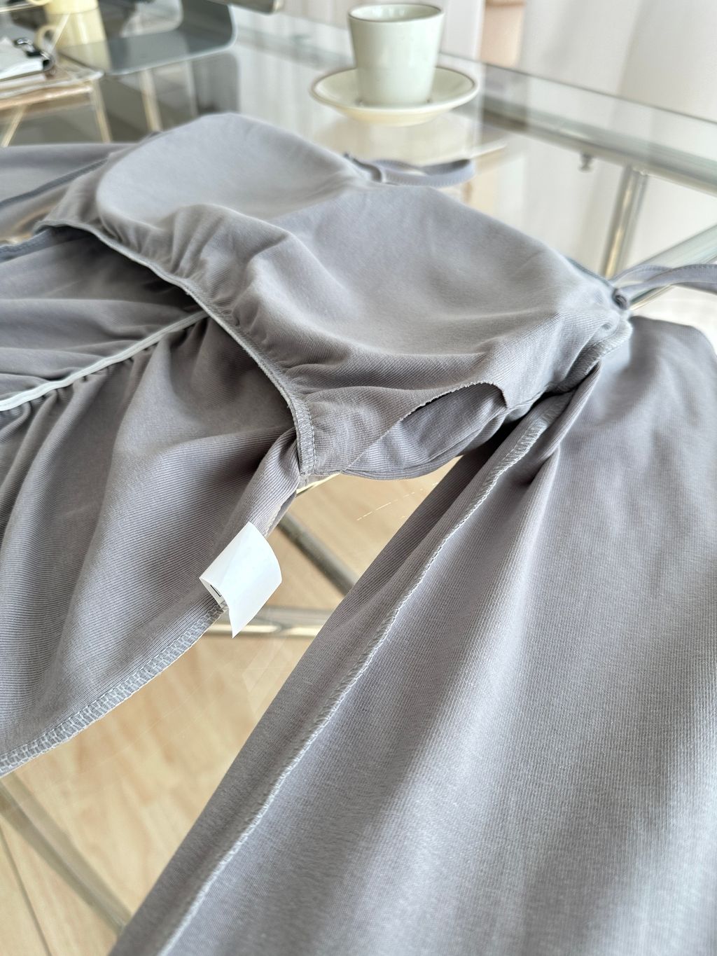 (正韓)抓皺V領喇叭袖胸墊上衣 (3)