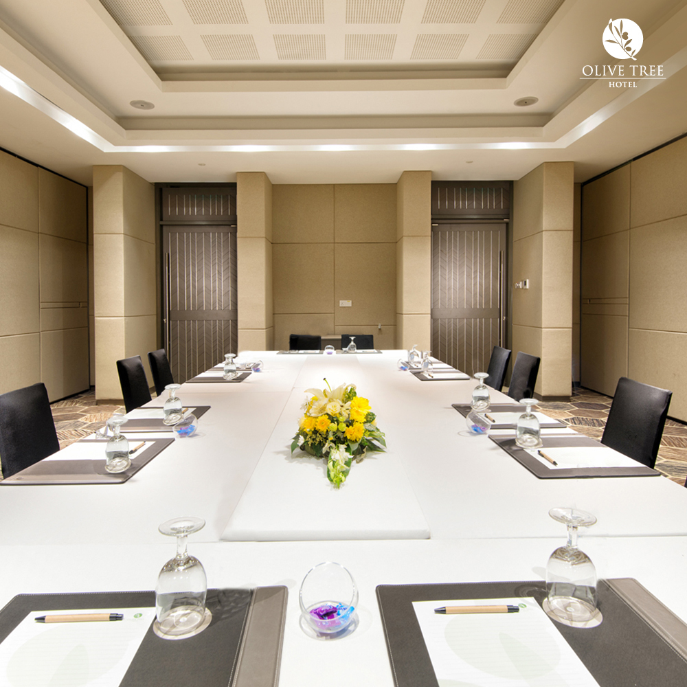 meeting (2).jpg
