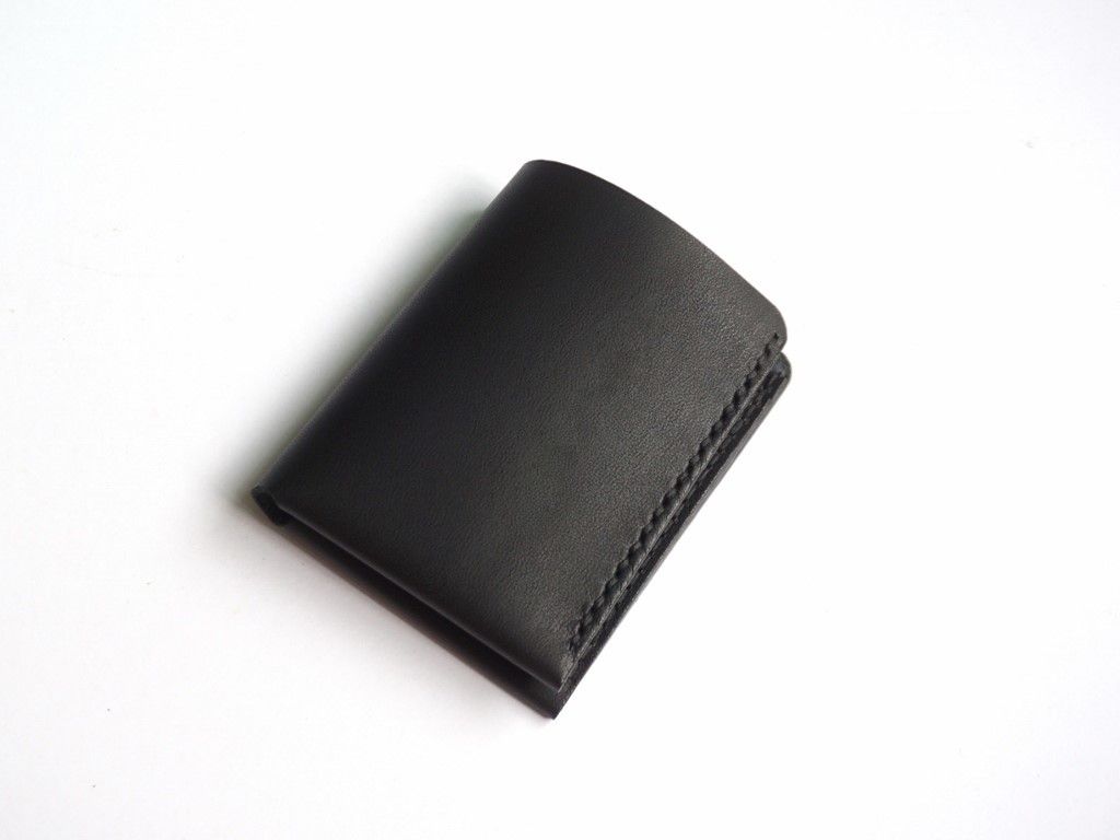 Minimalist wallet - black (2).jpg