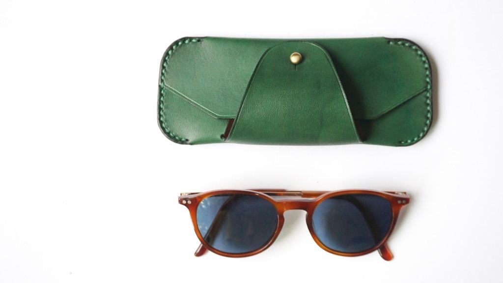 Sunglasses case - Forest green (3).jpg