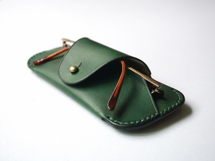 Sunglasses case - Forest green (11).jpg