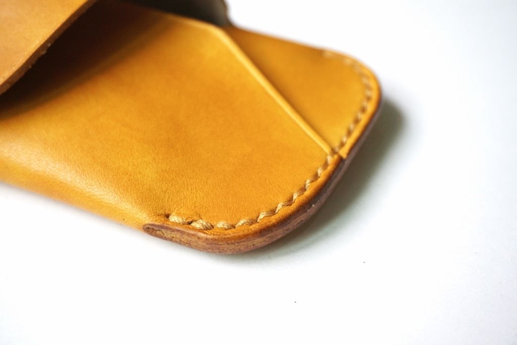 Sunglasses case - yellow ochre (7).jpg