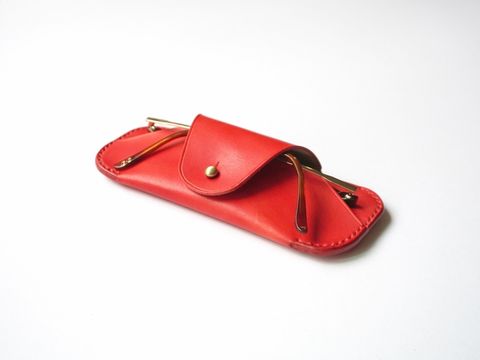 Sunglasses case - neon red (2).jpg