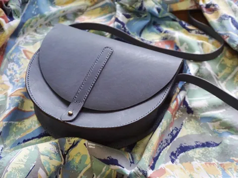 Anne Half Moon Bag (10).jpg