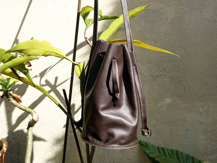 Jessie Bucket Black (4)
