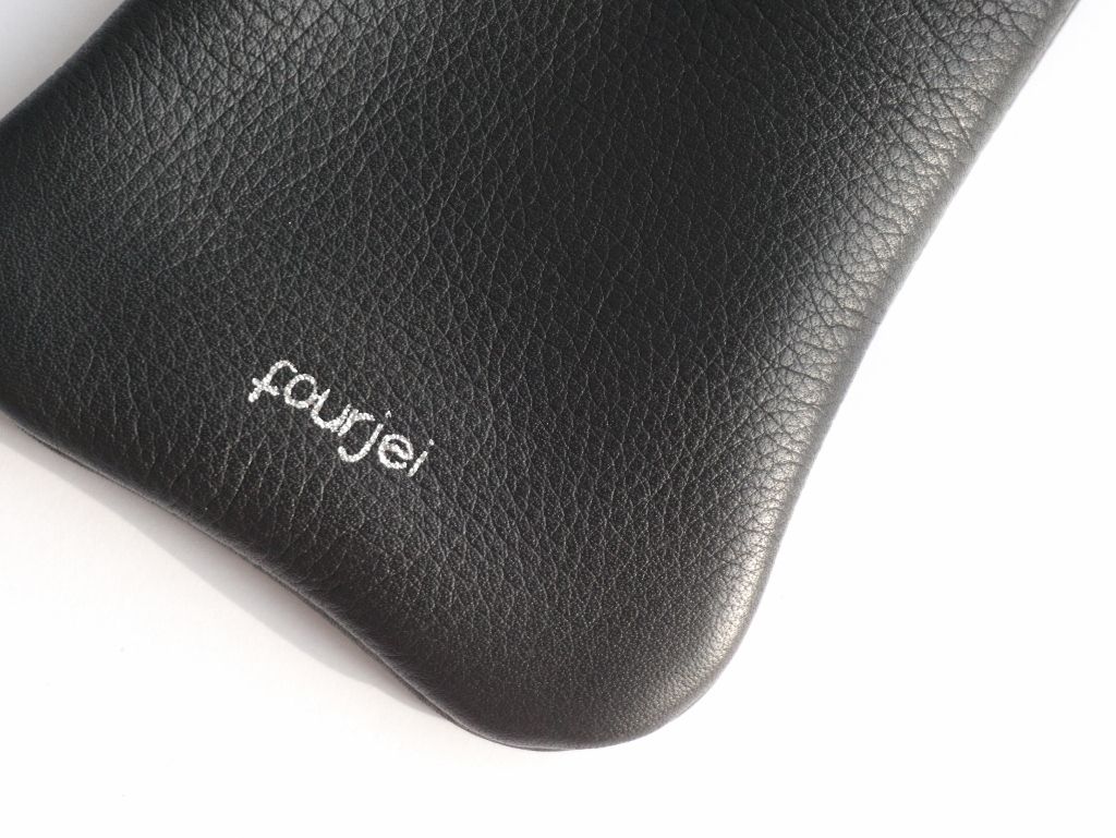 Sunglasses Pouch (1)