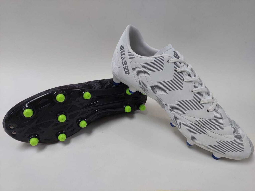 QUASER PETRA WHITE & BLACK 1