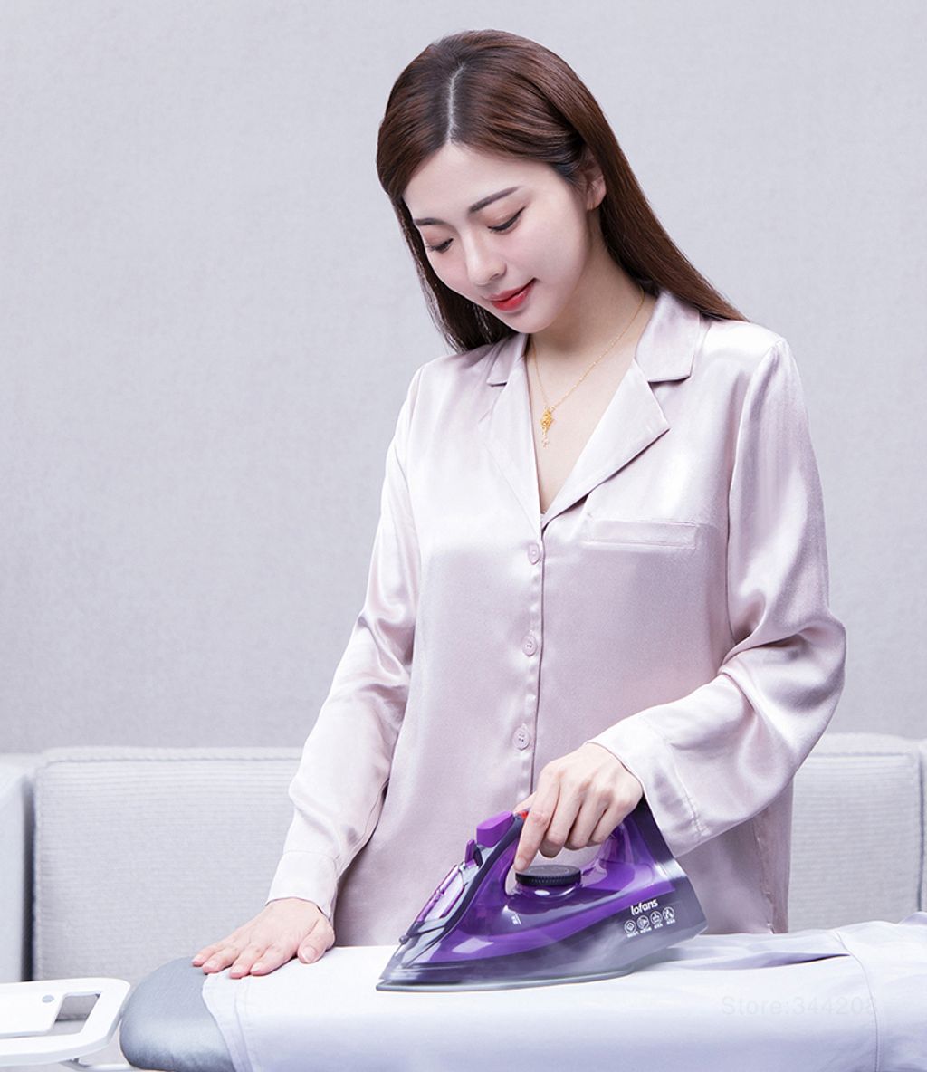 Wireless Steam Iron2.jpg