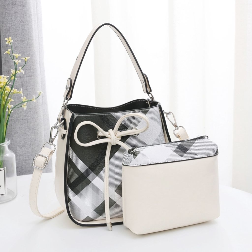 handbag-white.jfif