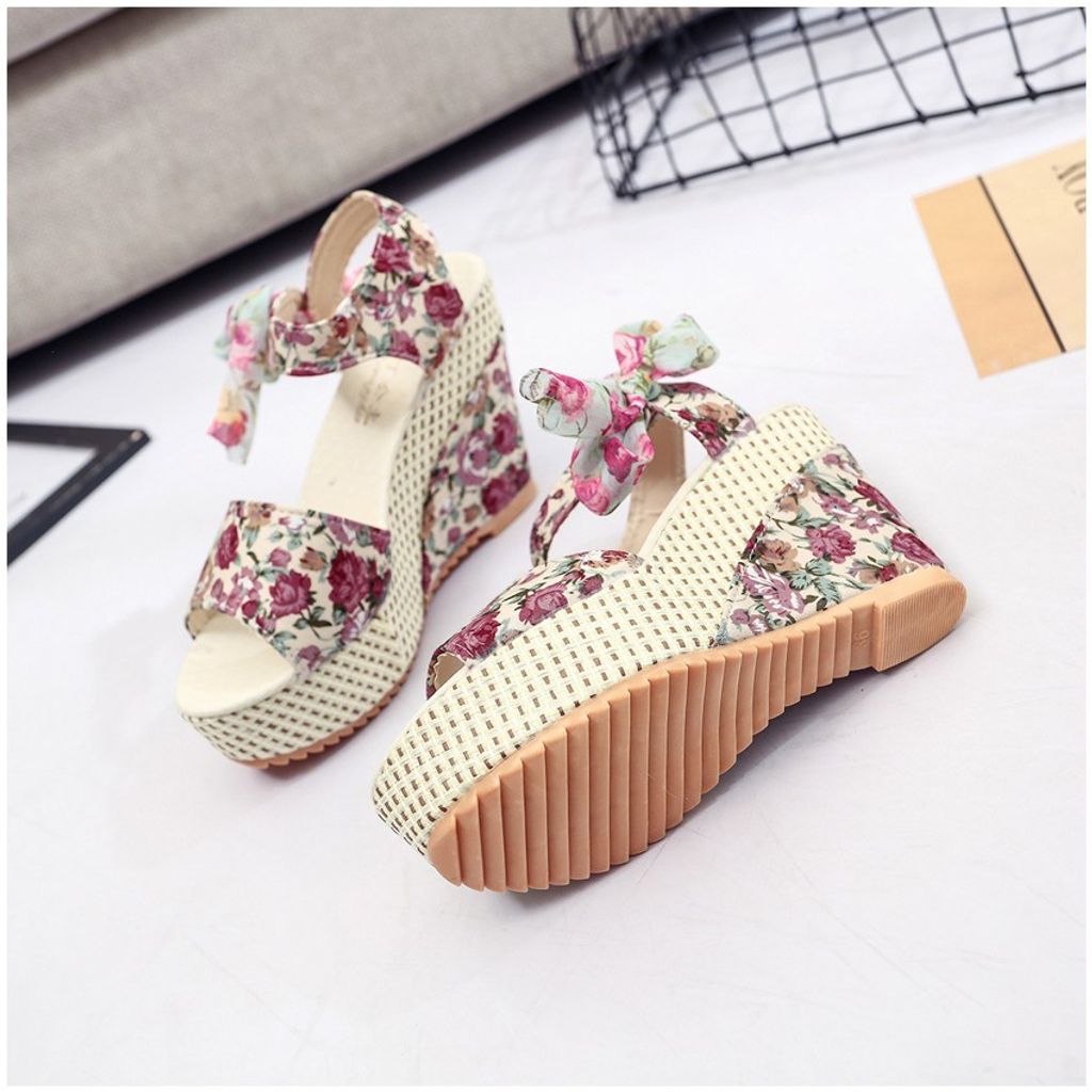 Flowerpiece Tie Highheel Women Sandal5.jfif