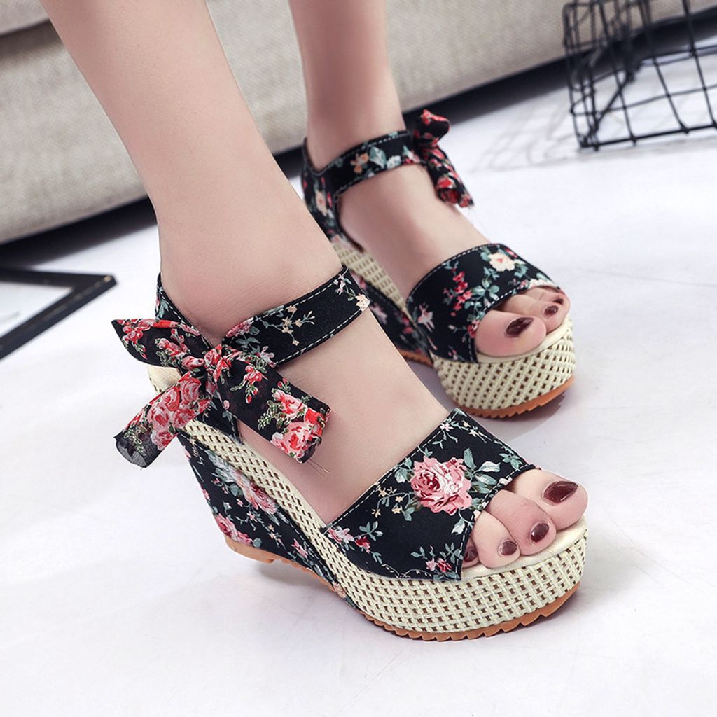 Flowerpiece Tie Highheel Women Sandal-1.jpg