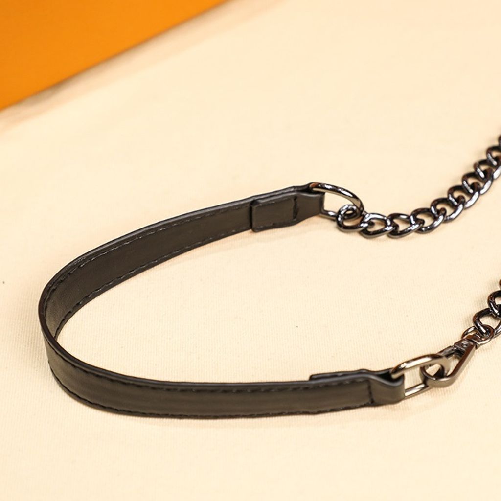 Embroidered Rhombus Handbag18.jpg