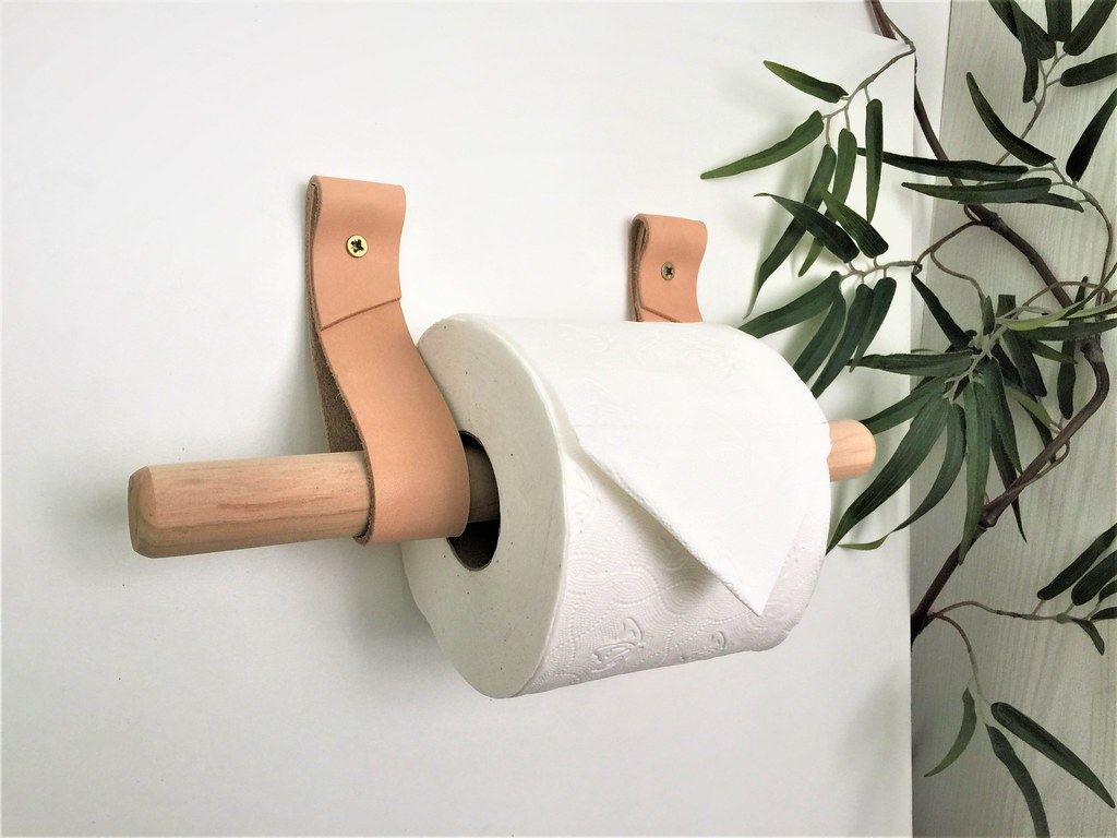 Leather Towel Rack // Minimalist Leather Strap Hanger // Toilet