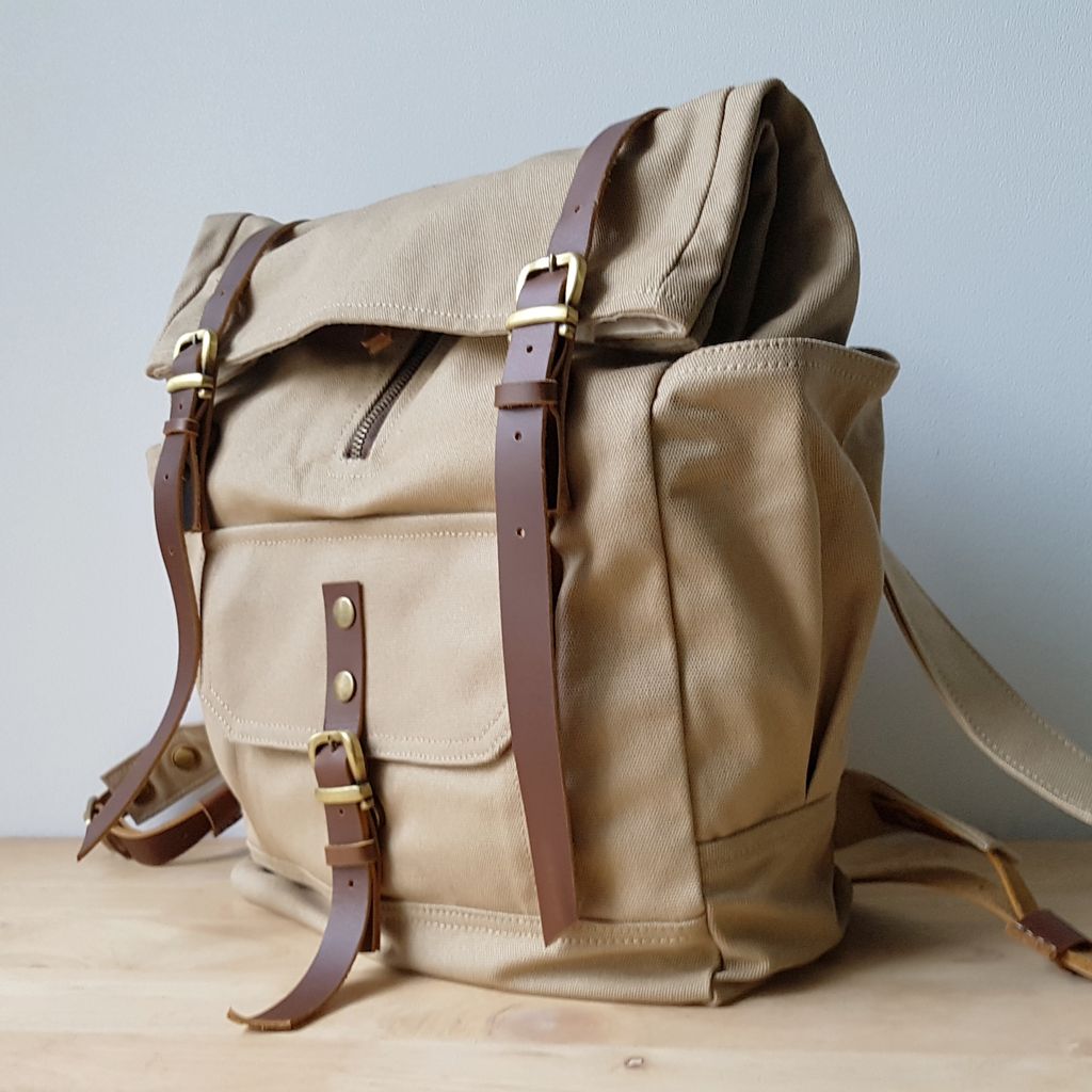 LS06 - Rucksack Backpack 08.jpg