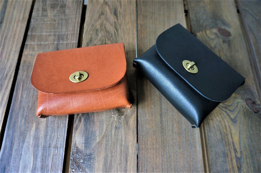 Small leather Pouch