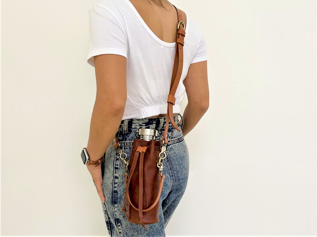 Leather Water Bottle Holder with Detachable Crossbody Strap