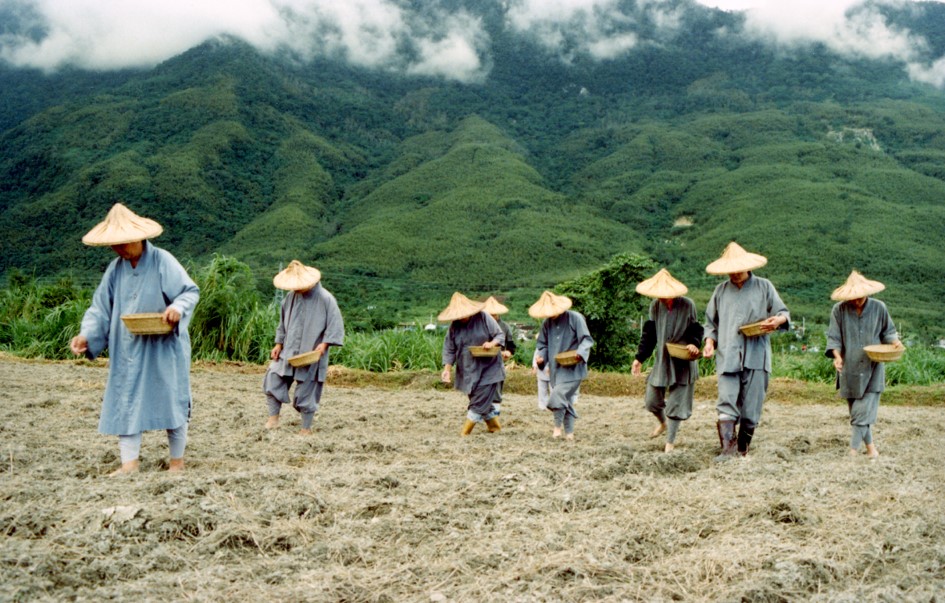 精舍師父1.jpg